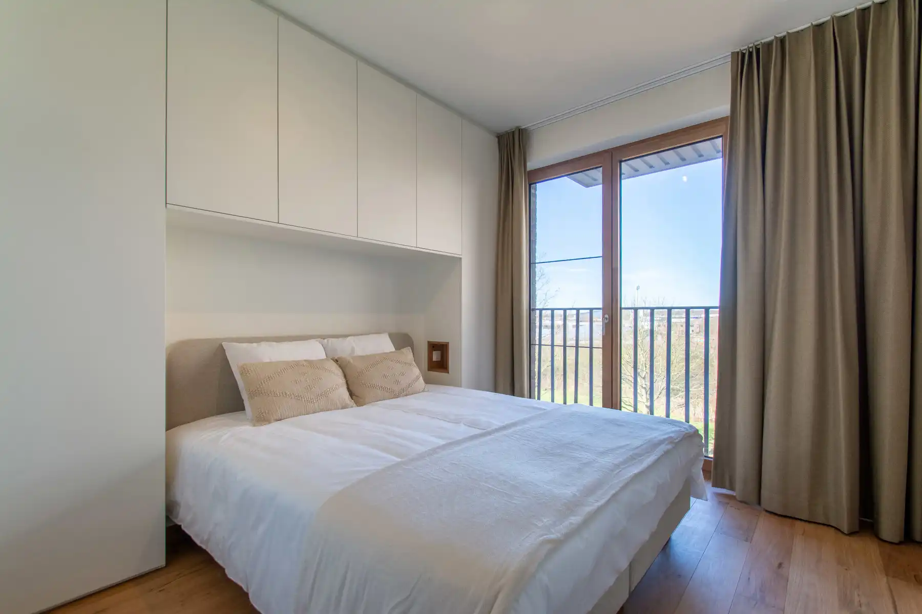 Rustig en comfortabel 2slpk appt. met mooi terras  foto 12