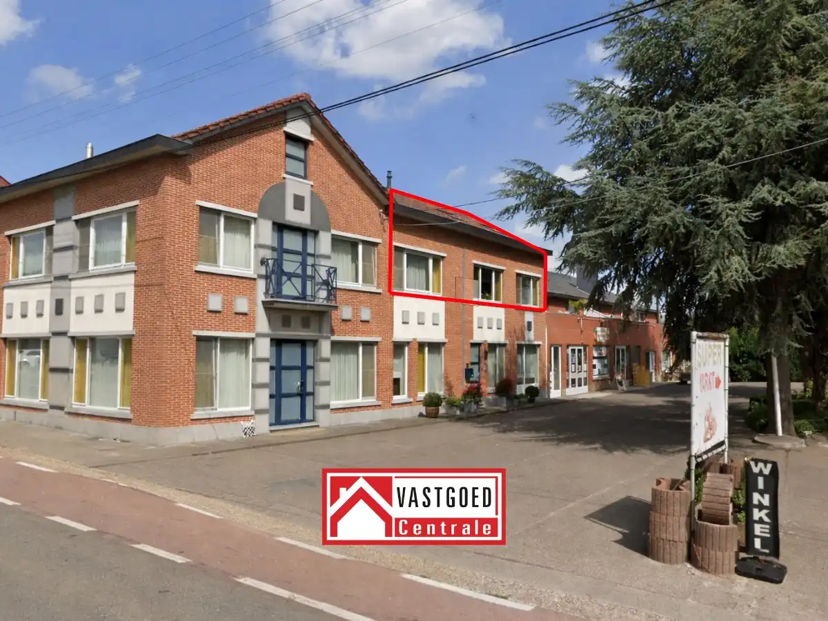 Gerenoveerd duplex appartement met 2 slaapkamers te huur in Riemst  foto {{pictureIndex}}