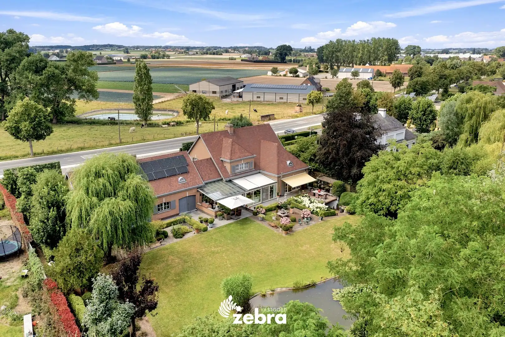 Exclusieve villa op een perceel van bijna 3.000 m² in Meulebeke! foto 42