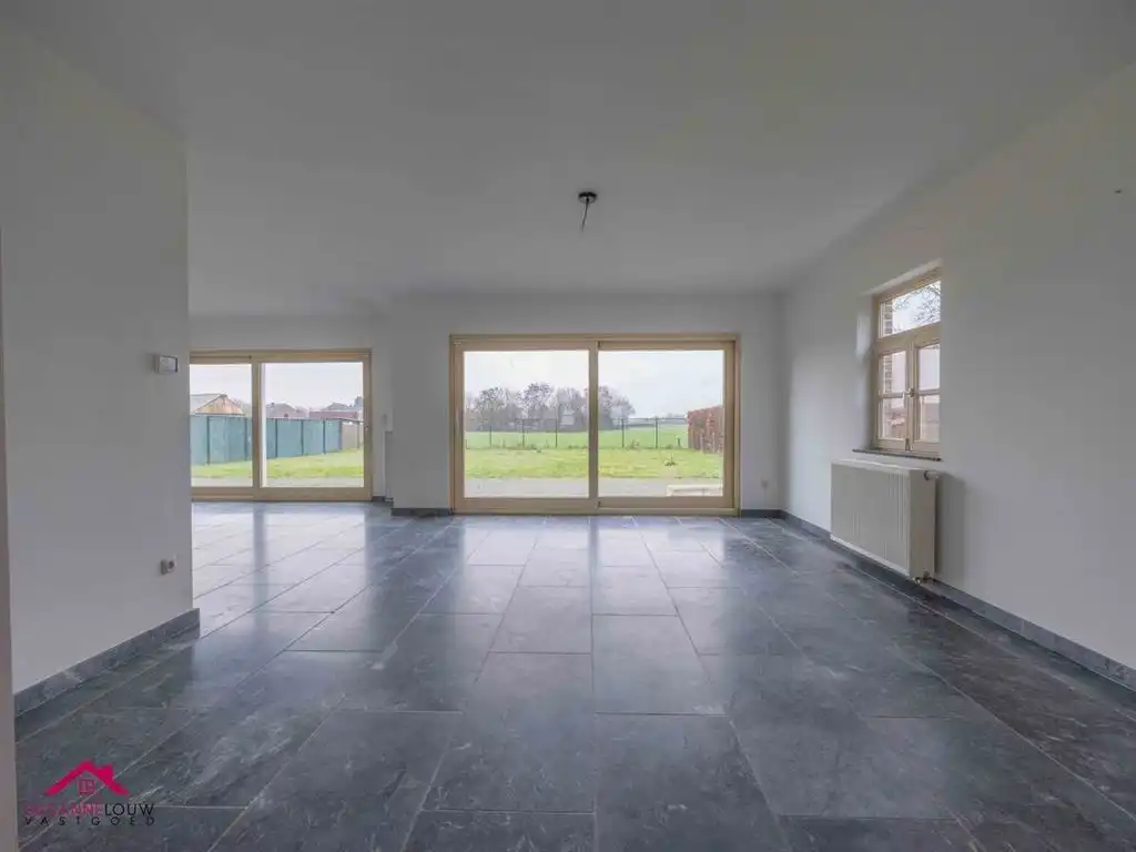 Landelijke vrijstaande woning met tuin foto 16