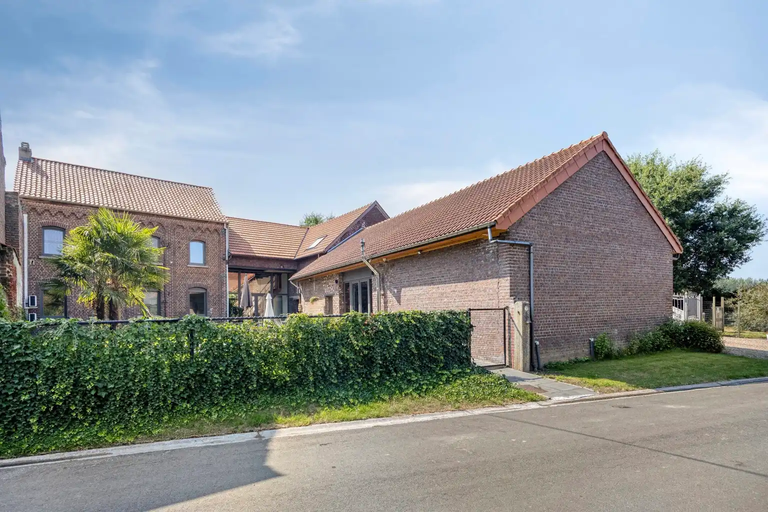 MOOI GERENOVEERDE HOEVE IN LINTER foto 29