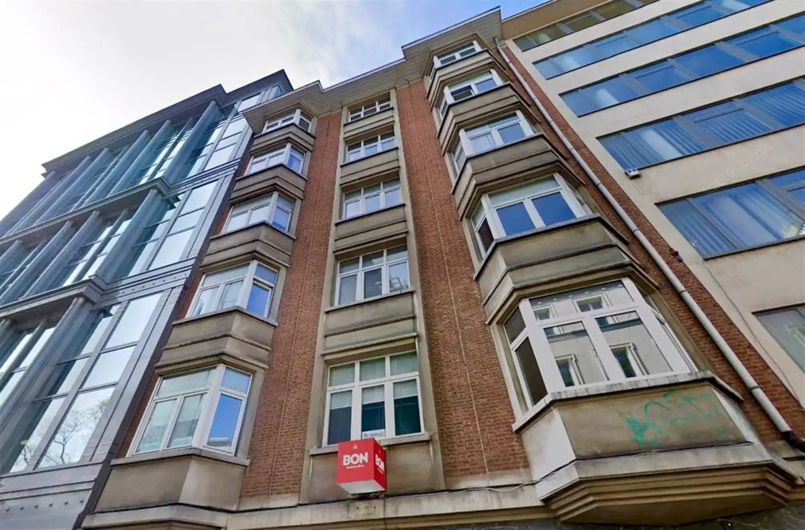 LUX 23: 107m² beschikbaar foto {{pictureIndex}}