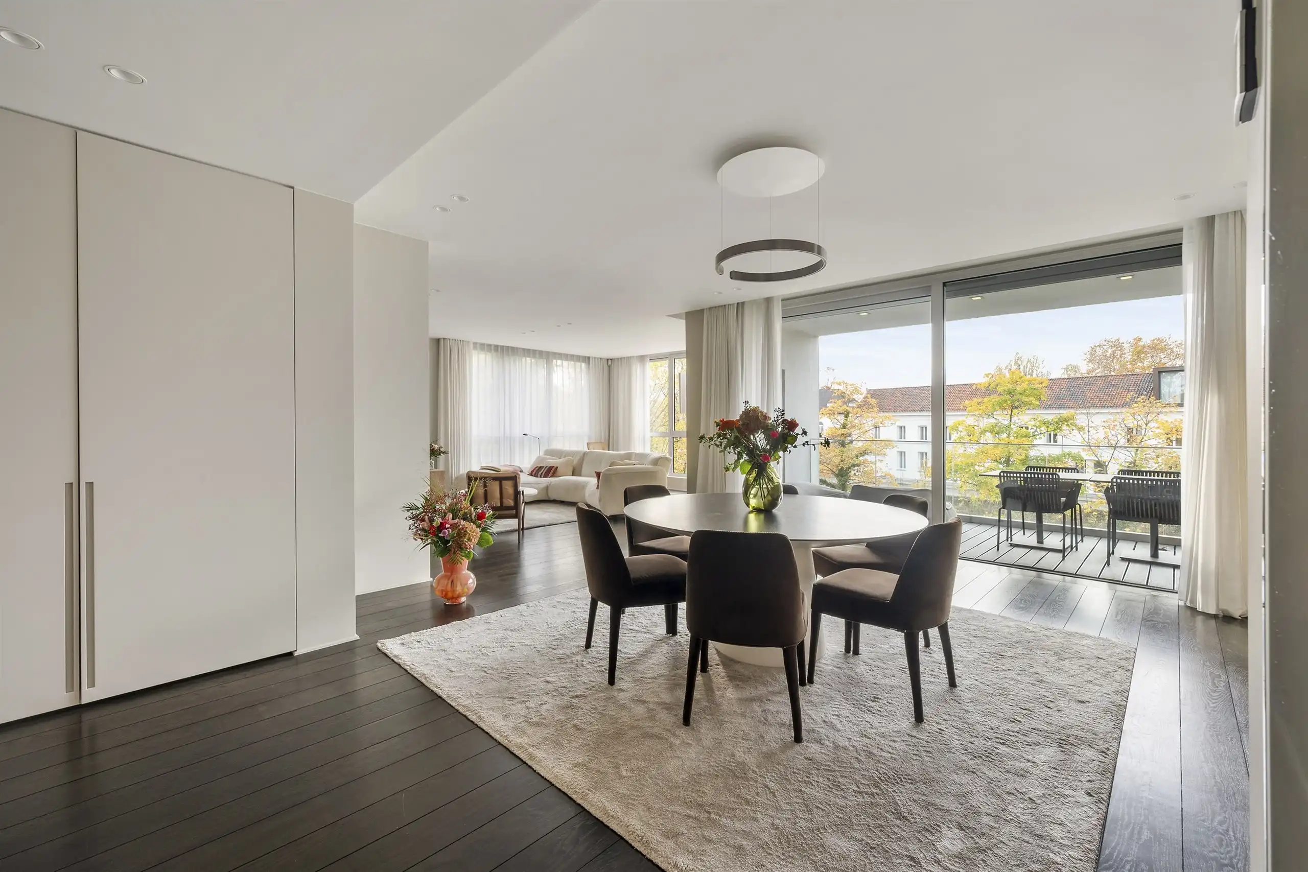 Machtig, prachtig luxe appartement met frontaal Leiezicht! foto 8