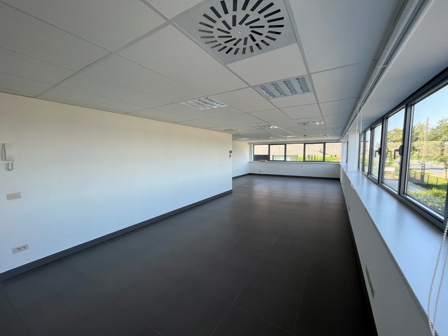 Kantoorruimte op commerciële TOP-ligging foto 5