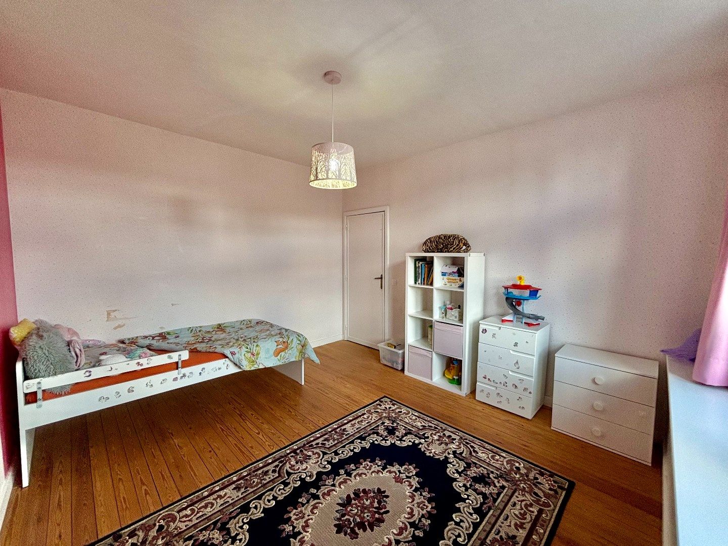 STATIGE HERENWONING MET 4-6 SLPKS, GROTE GARAGE EN TUIN foto 18