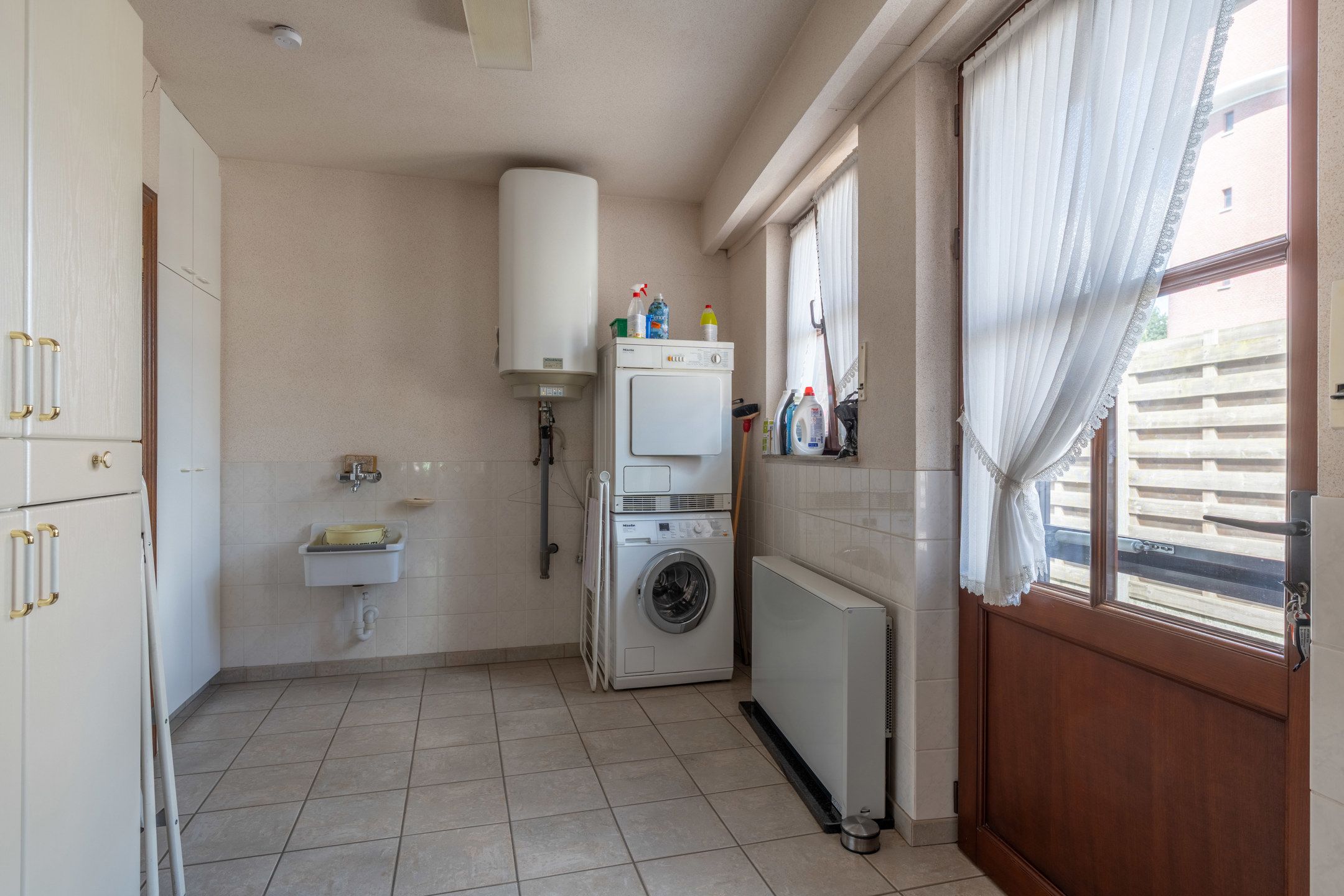 Ruime gezinswoning met 3 slaapkamers nabij centrum Beerse foto 13