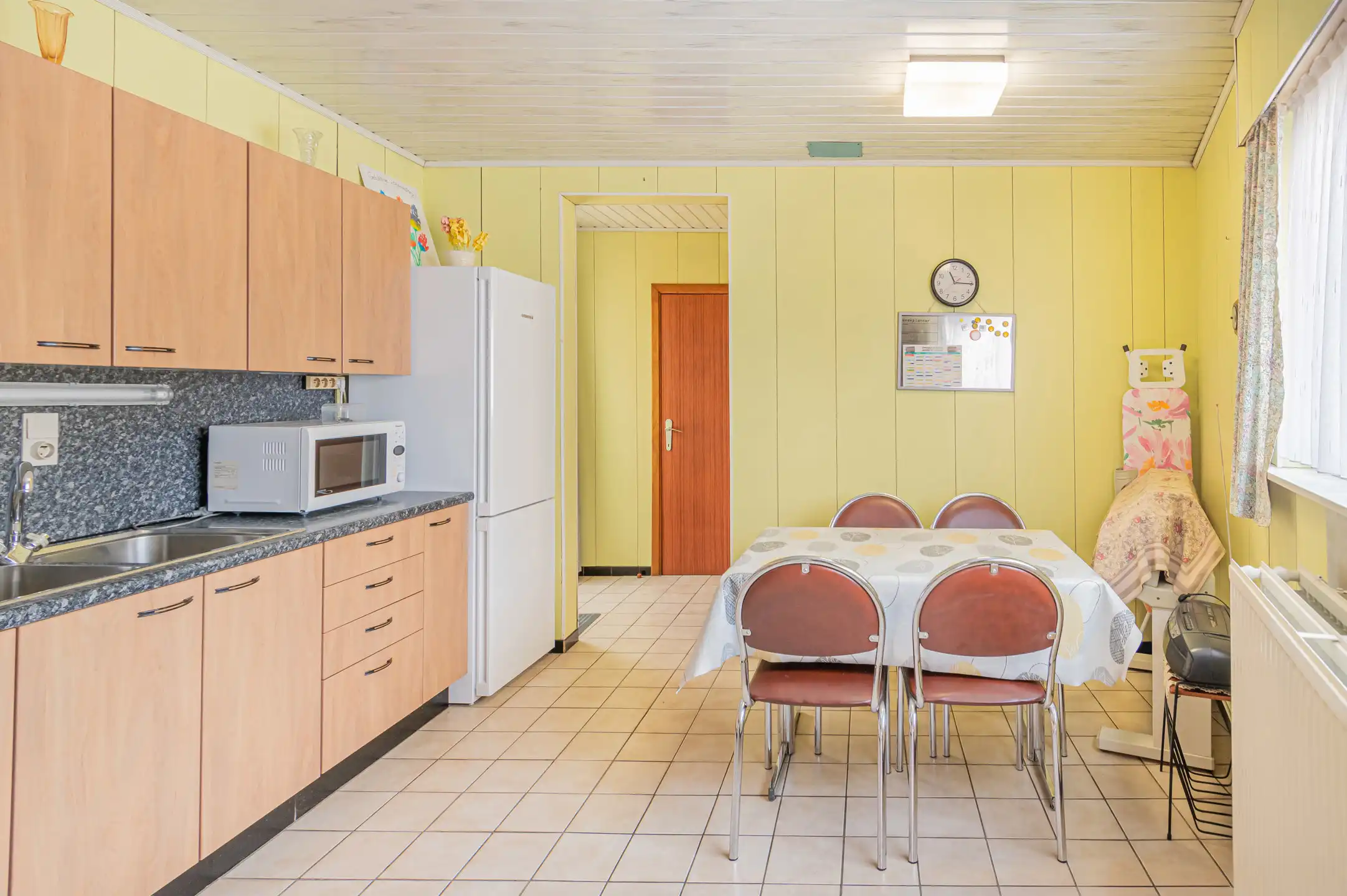 Te renoveren gezinswoning met garage in hartje Willebroek foto 7