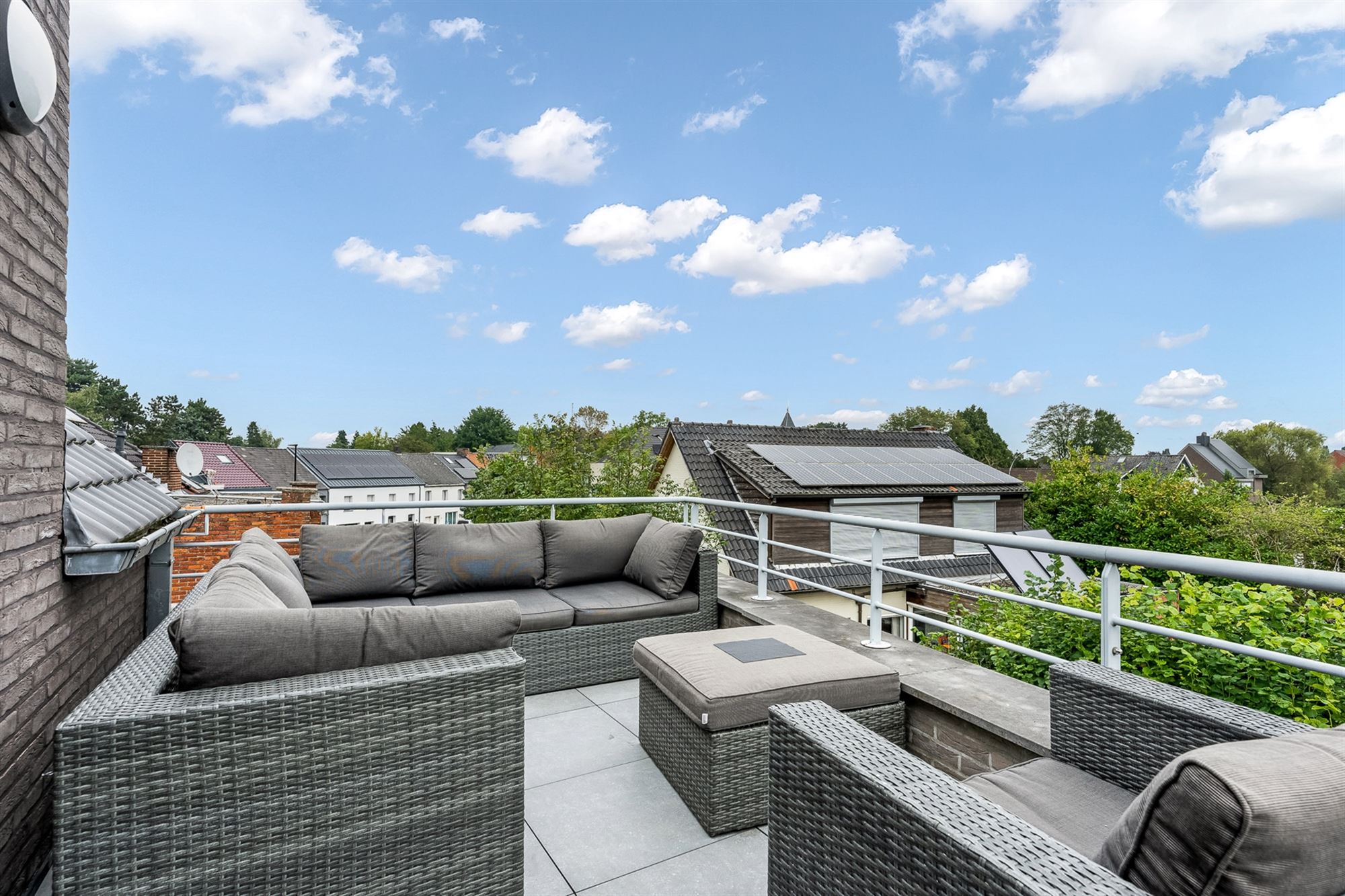 TOF DAKAPPARTEMENT MET 2 SLAAPKAMERS EN LEUK TERRAS foto 14