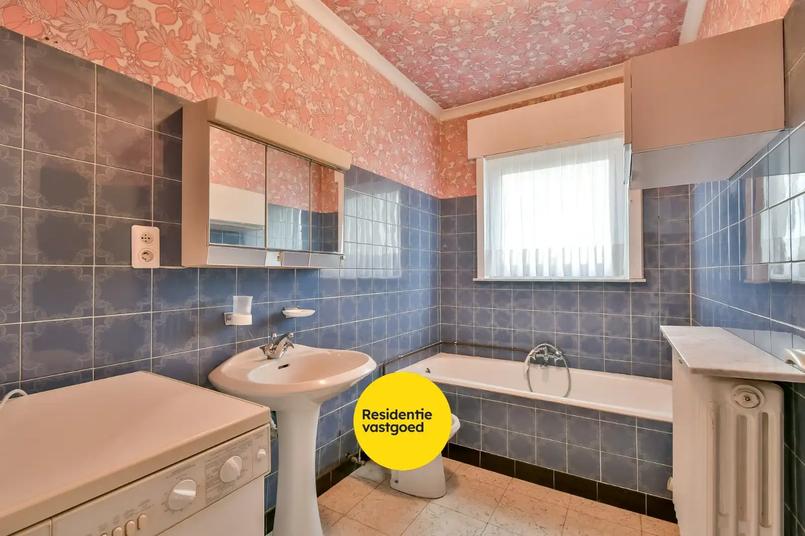 Statige woning met ruime loodsen in Kortemark! foto 12