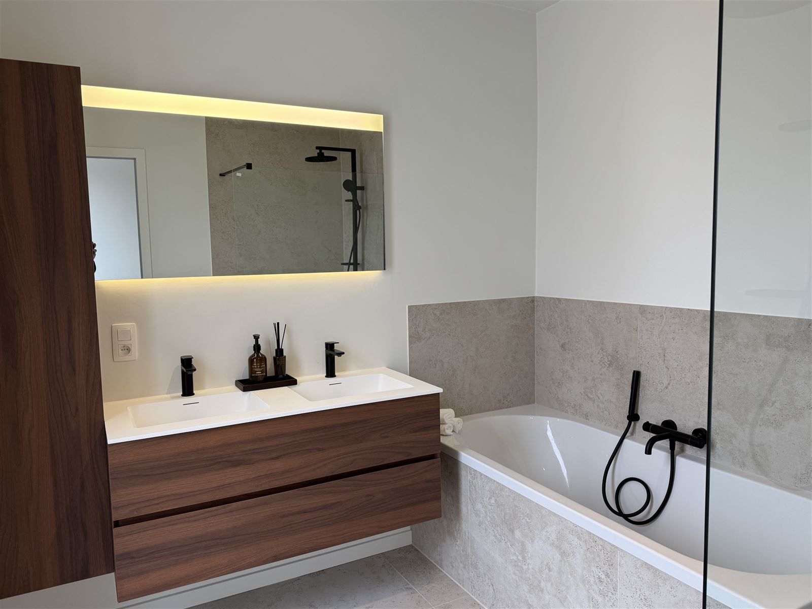 Nieuwbouw halfopen bebouwing foto 16