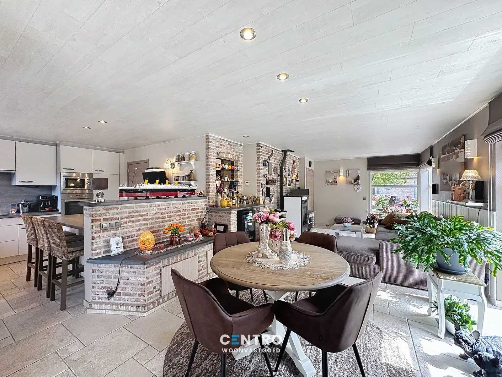 Leuke Energiezuinige woning met 3 slpks, garage én ZUIDger. tuin! foto 7