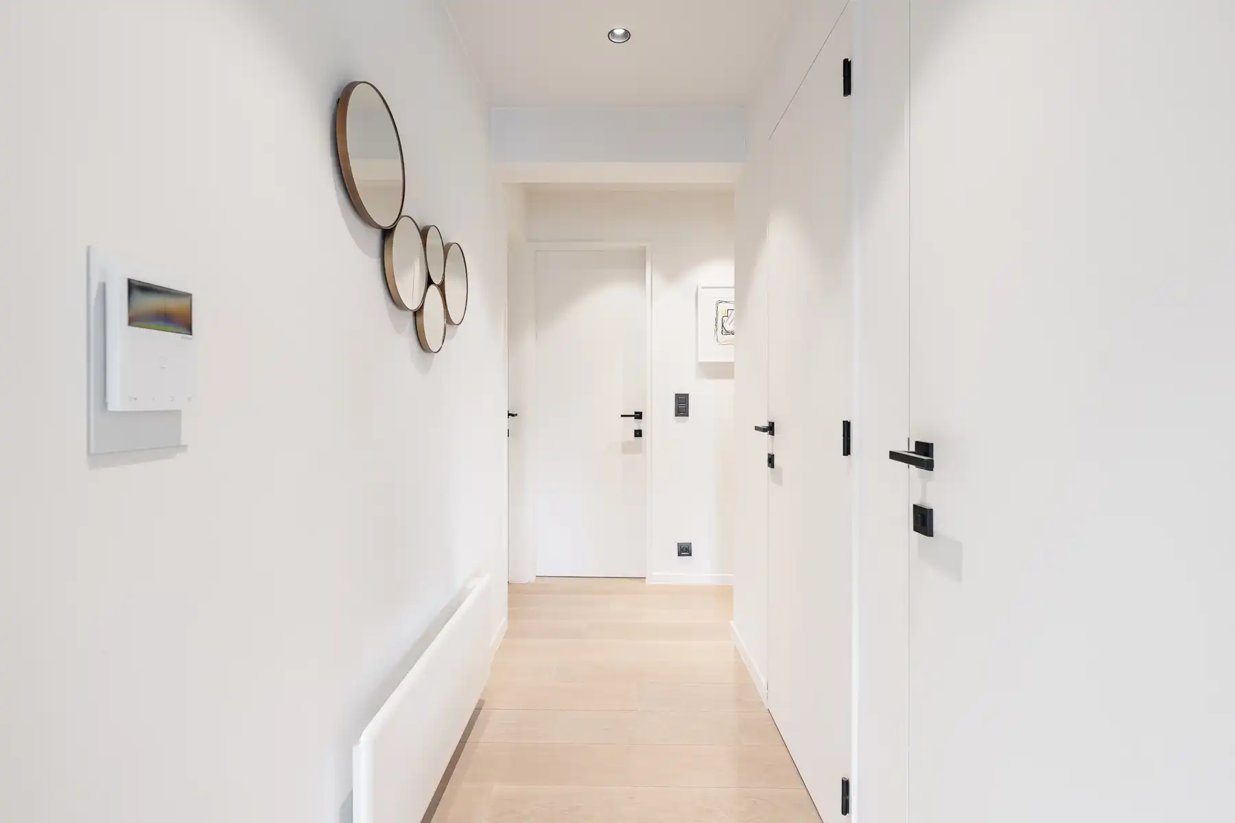 Ongemeubeld 3 slaapkamerappartement op uitstekende locatie foto 13