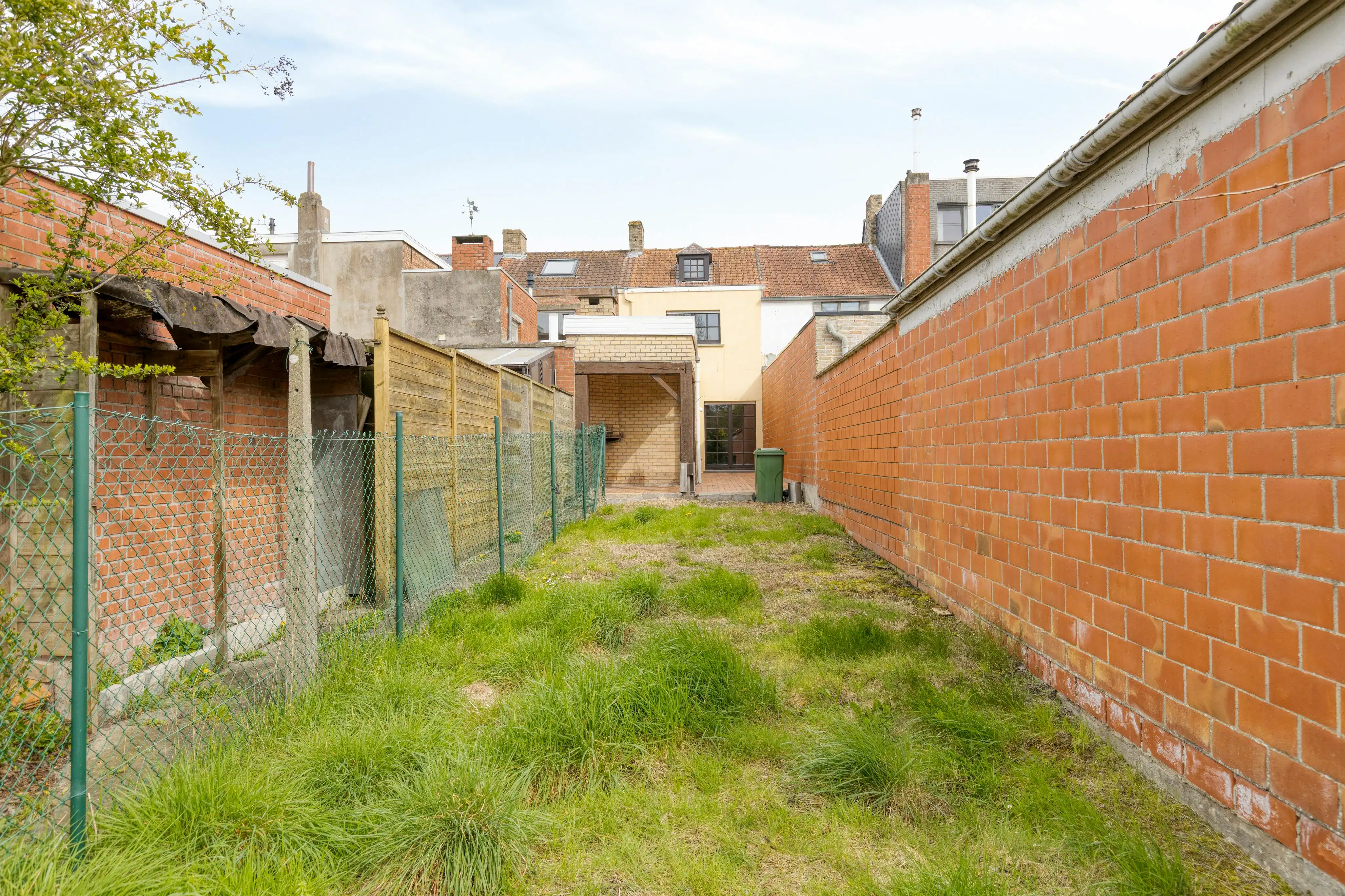 Woning met 3 slaapkamers en zuidgerichte tuin te koop. foto 18