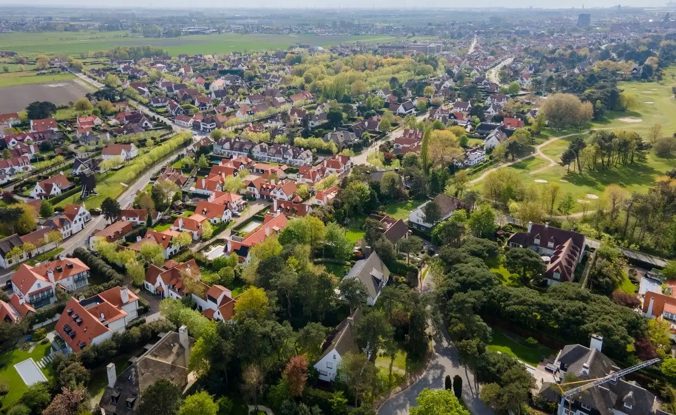 Formidabel rustig en top gelegen villa op perfect bouwperceel van 1704m². foto 10