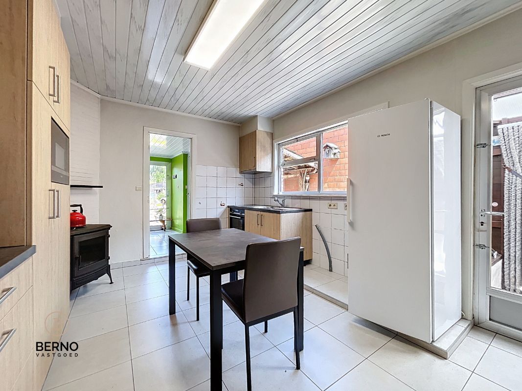 Karaktervolle woning met pitoresque tuin foto 4