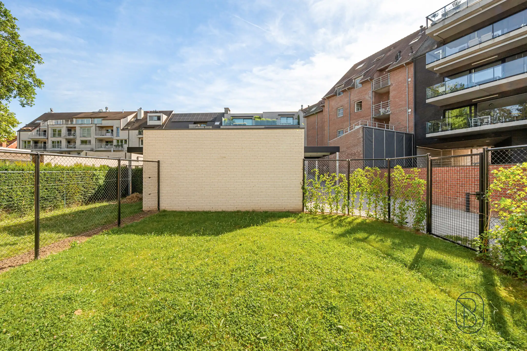 Kwalitatief afgewerkte nieuwbouw met 3 slk, E-peil 0. foto 29