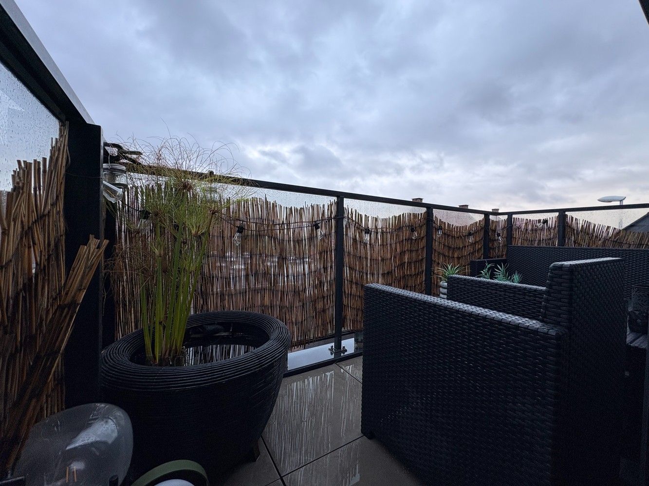 Dakappartement met 1 slaapkamer in het centrum van Hooglede foto 11