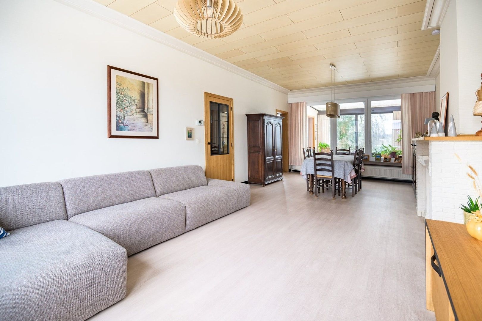 Instapklare woning met garage in een rustige straat! foto 6