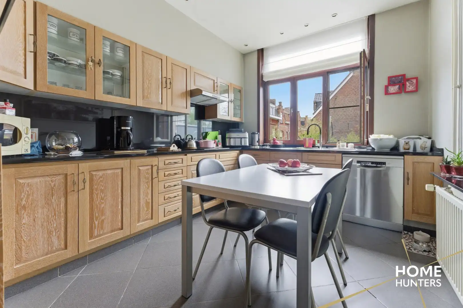 Unieke herenwoning in het centrum van Ieper – wonen en/of ondernemen foto 8