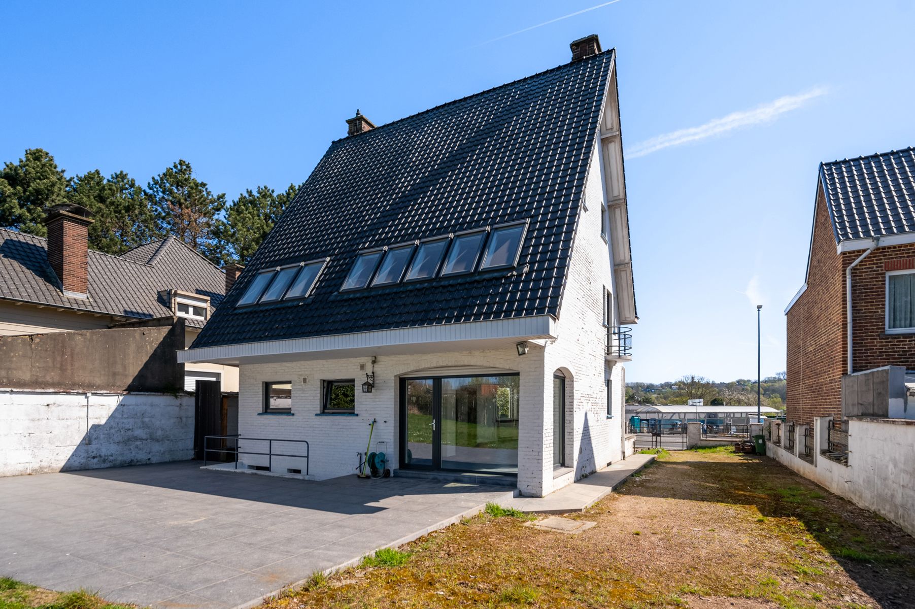 Gerenoveerde, karaktervolle villa met bouwgrond foto 5