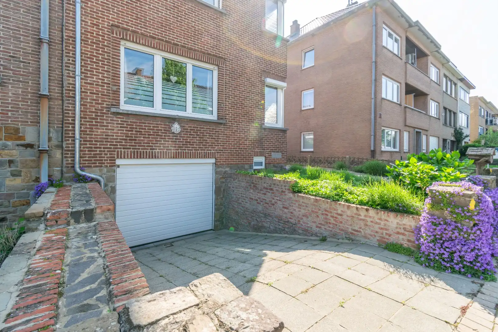 WELGELEGEN WONING MET 2 SLP, BUREAU, INRICHTBARE ZOLDER! foto 2