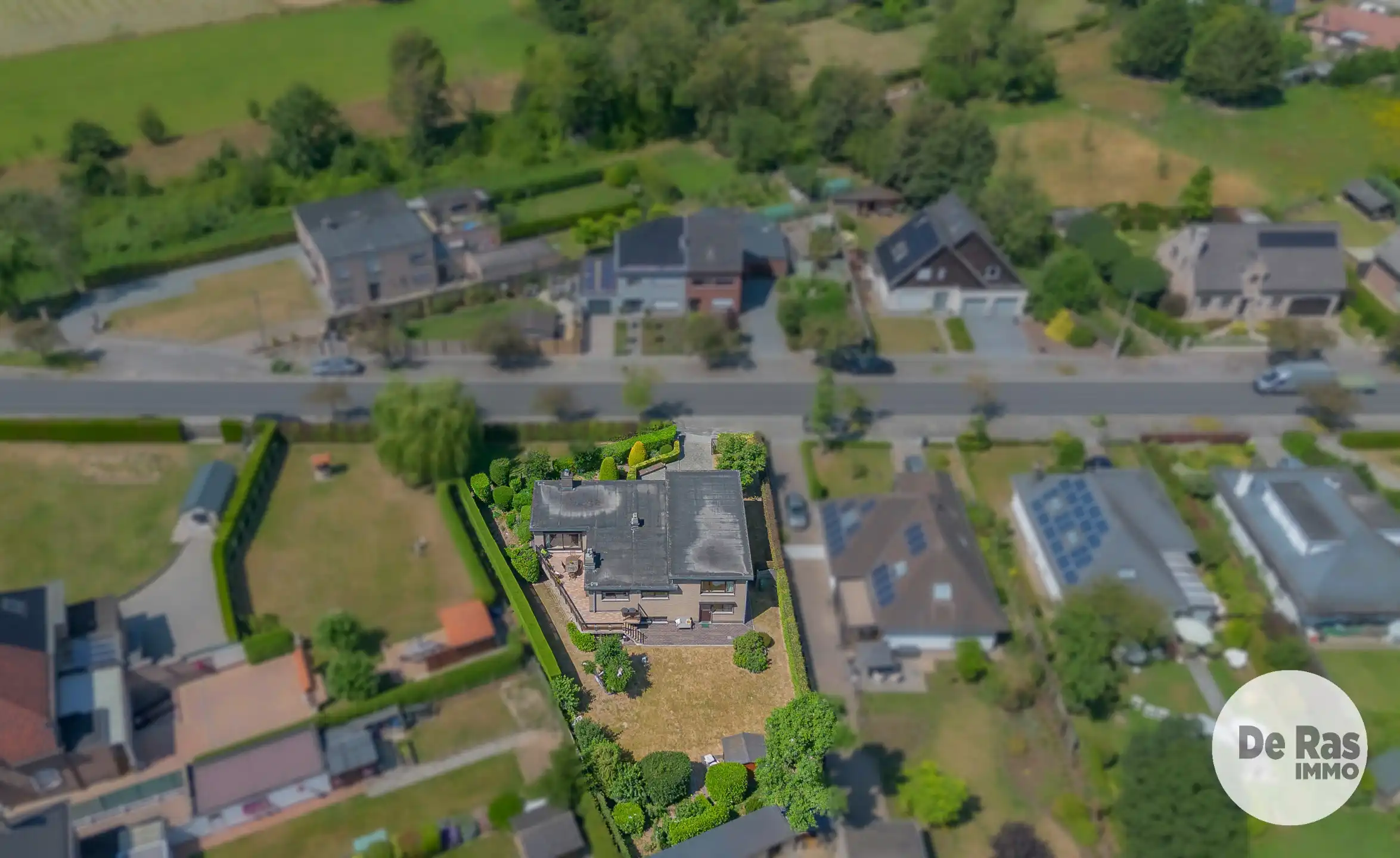 NIEUWERKERKEN – Statige en bijzonder ruime gezinswoning  foto 35