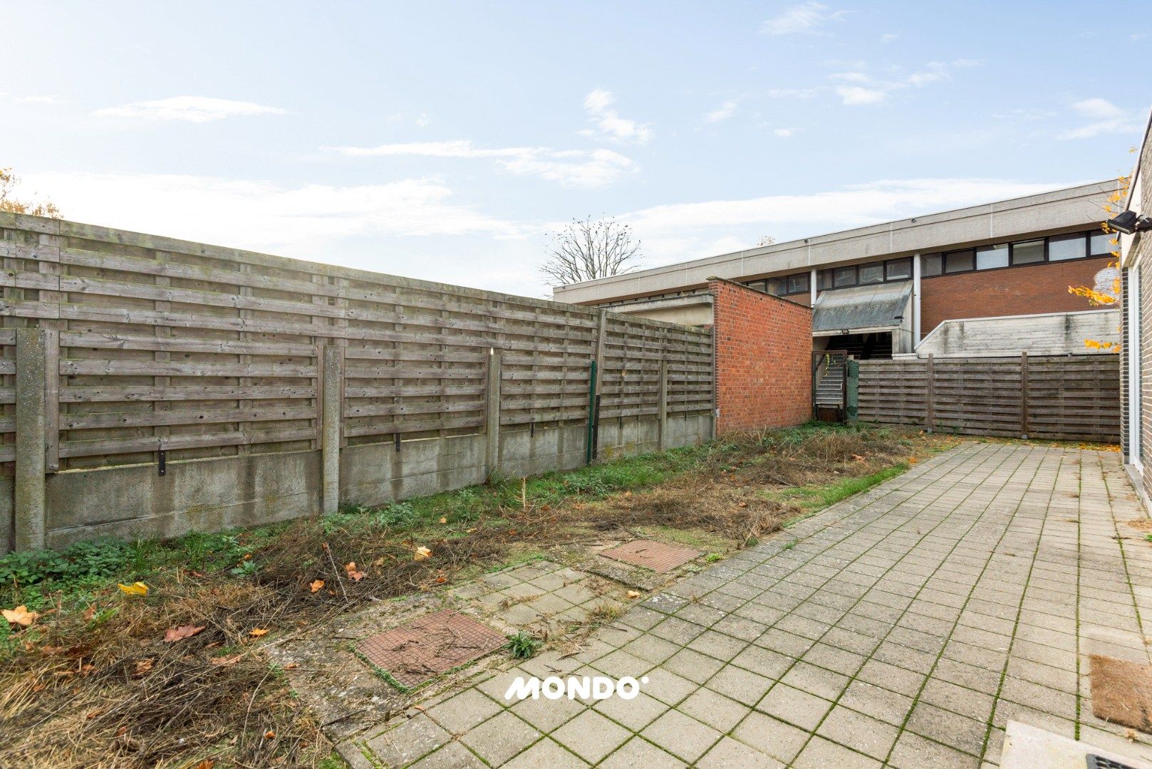 Veelzijdige praktijk- of kantoorruimte met tuin en terras nabij het centrum van Niel! foto 13