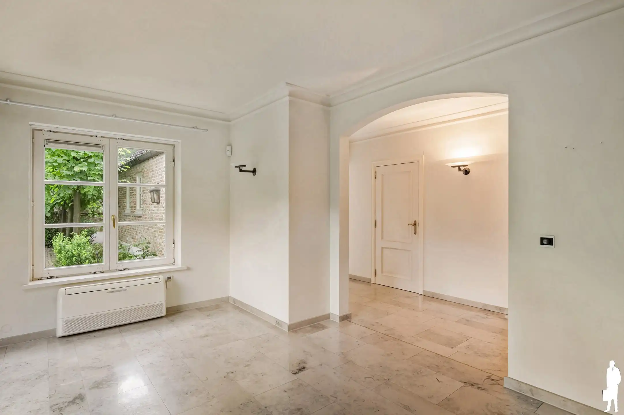 Op absolute toplocatie gelegen villa! foto 18