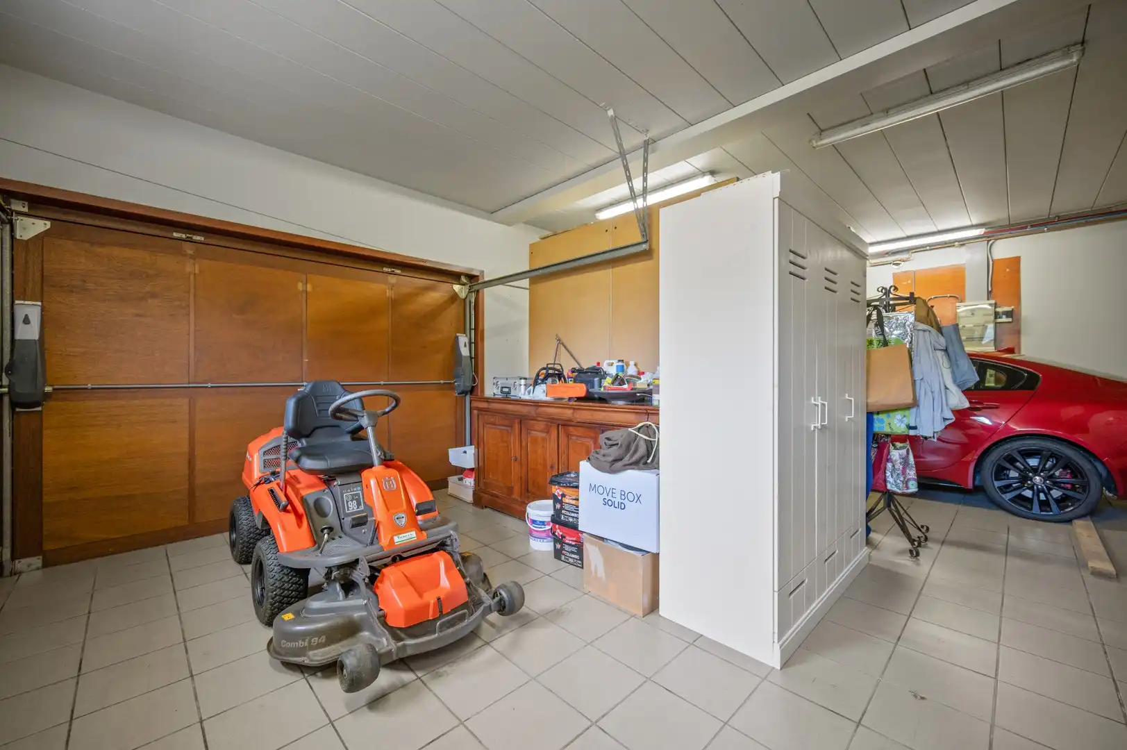 Ruime gezinswoning op een prachtig perceel van ruim 43 are met zwemvijver foto 22