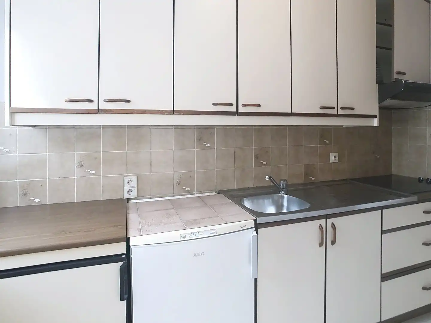 Zeer lichtrijk appartement met 3 slaapkamers en garage in centrum van Roeselare foto 4