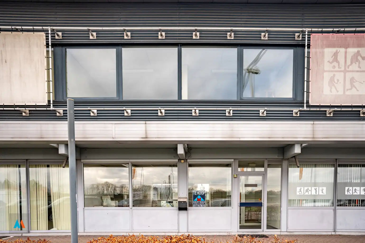 Kantoorgebouw foto 13