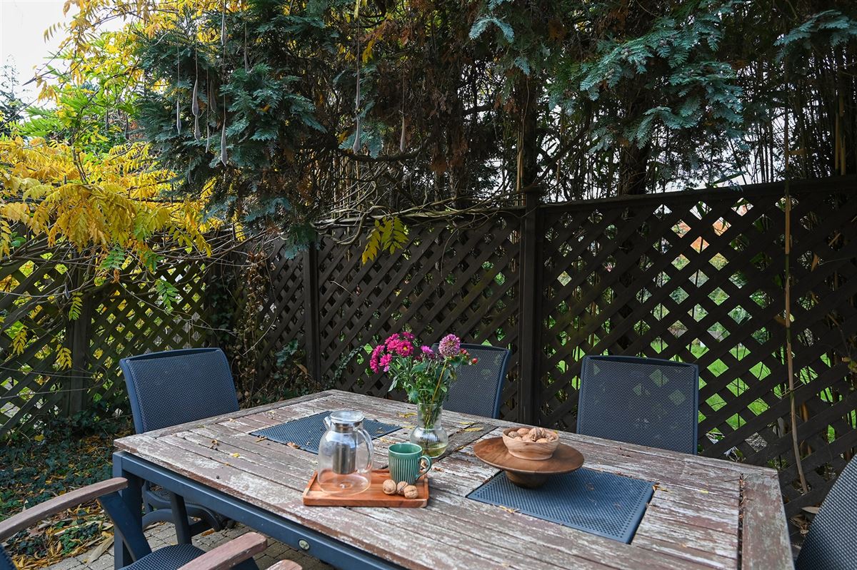 Rustig gelegen appartement met tuin foto 17