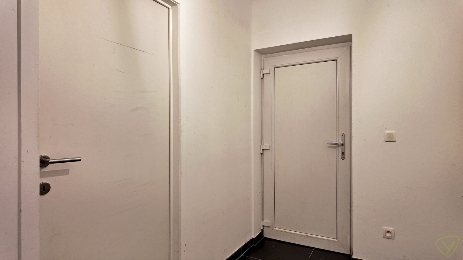 Recente gezinswoning met zonnige tuin, garage en centrale ligging! foto 6