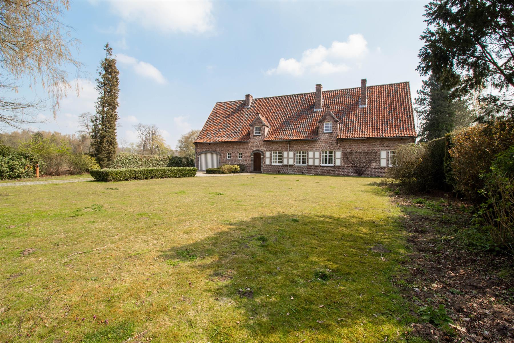 Uitzonderlijk vastgoed op rustige ligging te Heusden foto 1