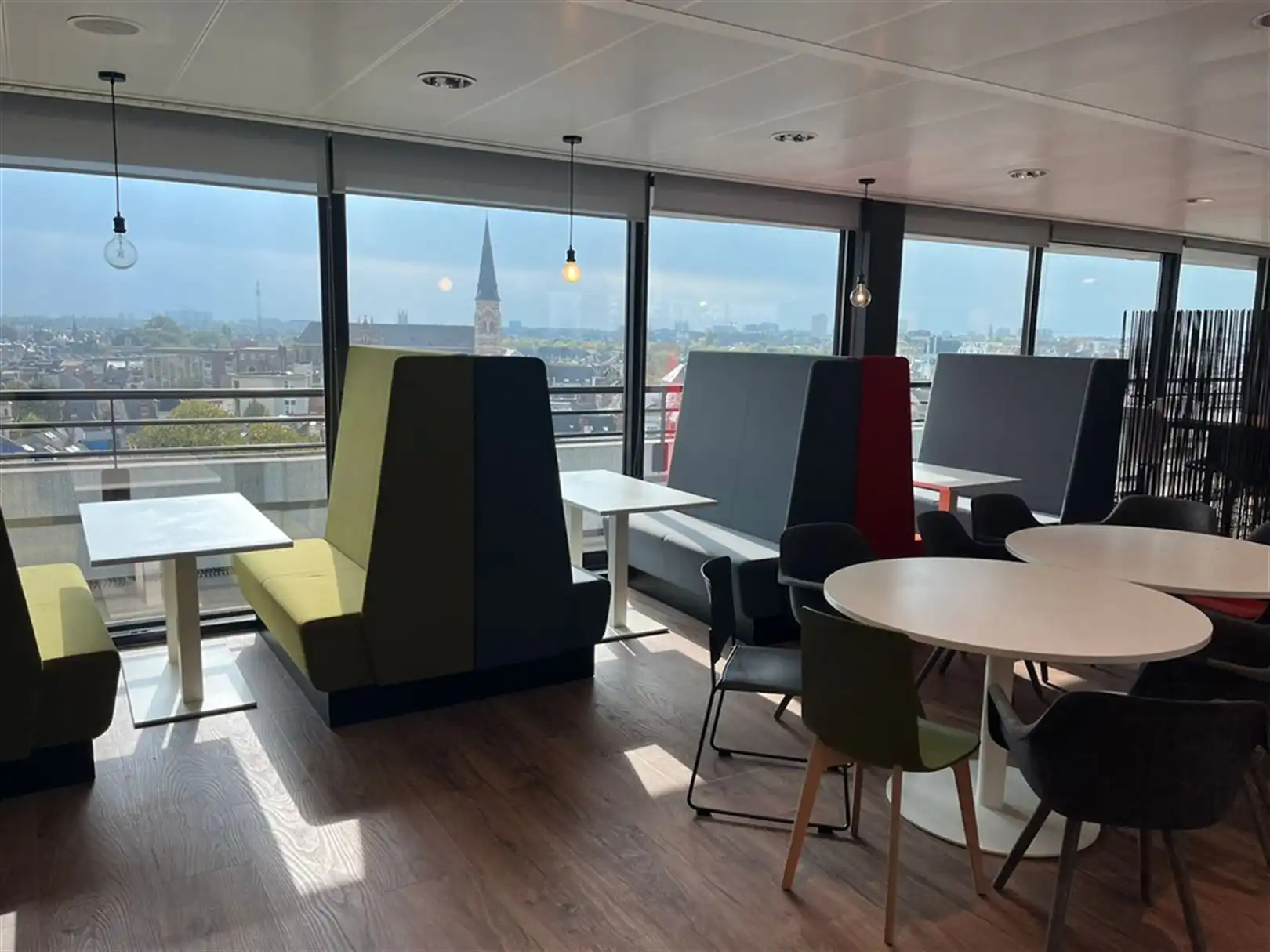 Modern kantoor op wandelafstand van Zurenborg foto 7