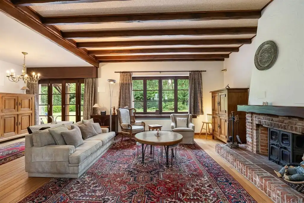 Klassieke villa op 2.233m² met zuid-georiënteerde tuin foto 5