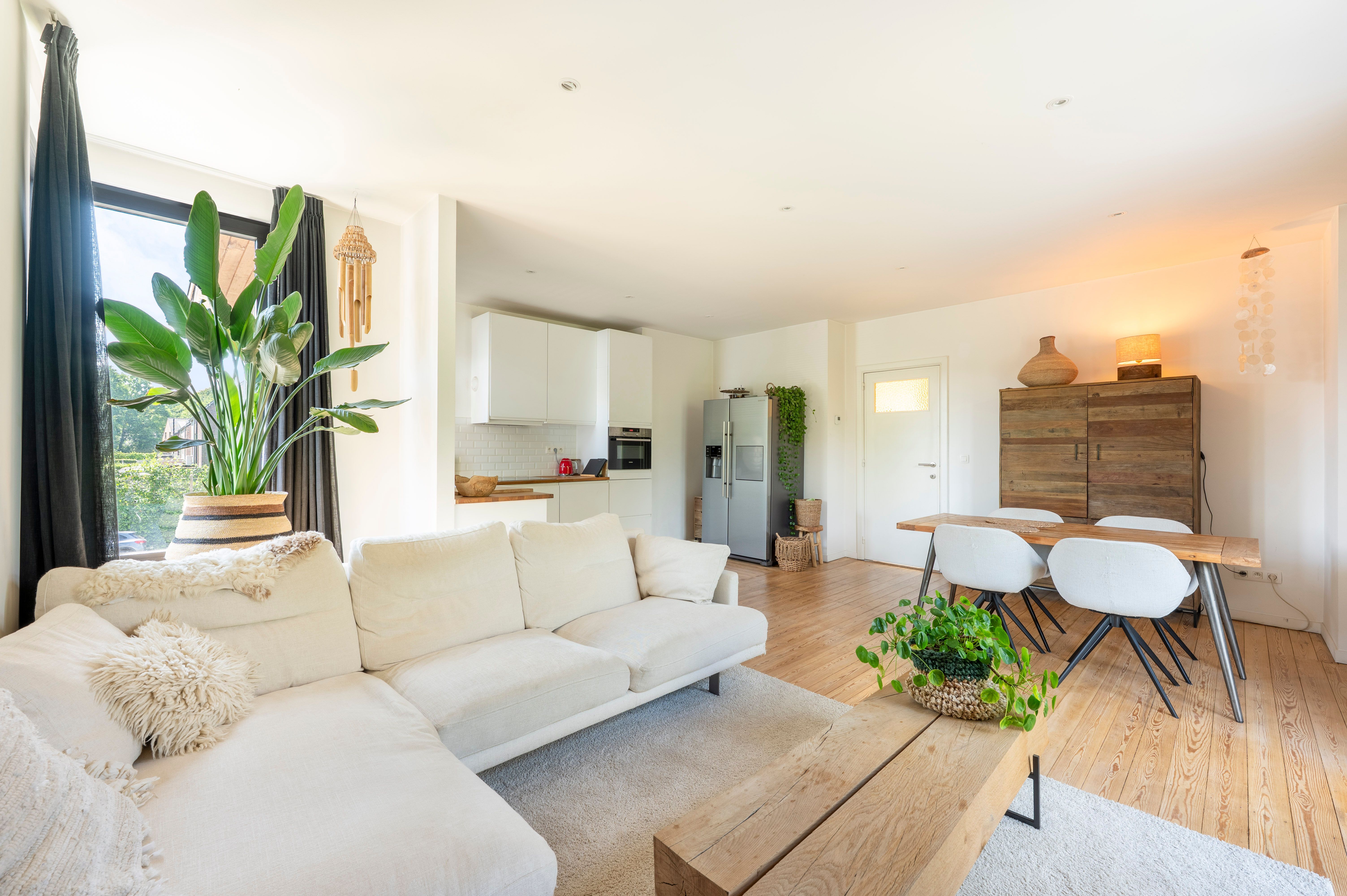Exclusief en karaktervol appartement mét terras te huur in Brasschaat! foto 6