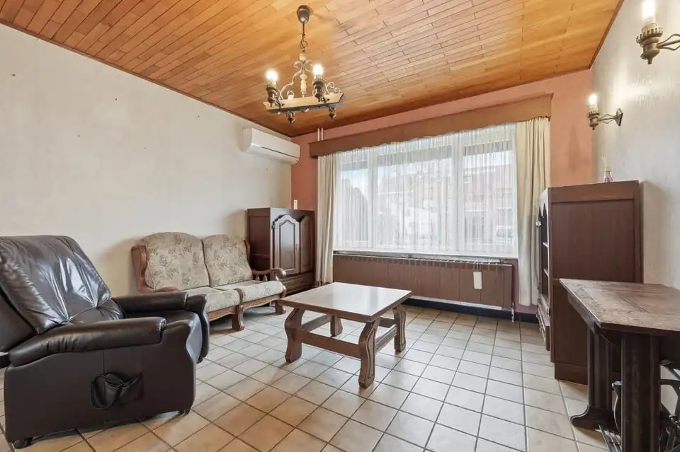 RUIME GEZINSWONING MET 3 SLKS, TUIN EN GARAGEBOX IN TONGEREN foto 3