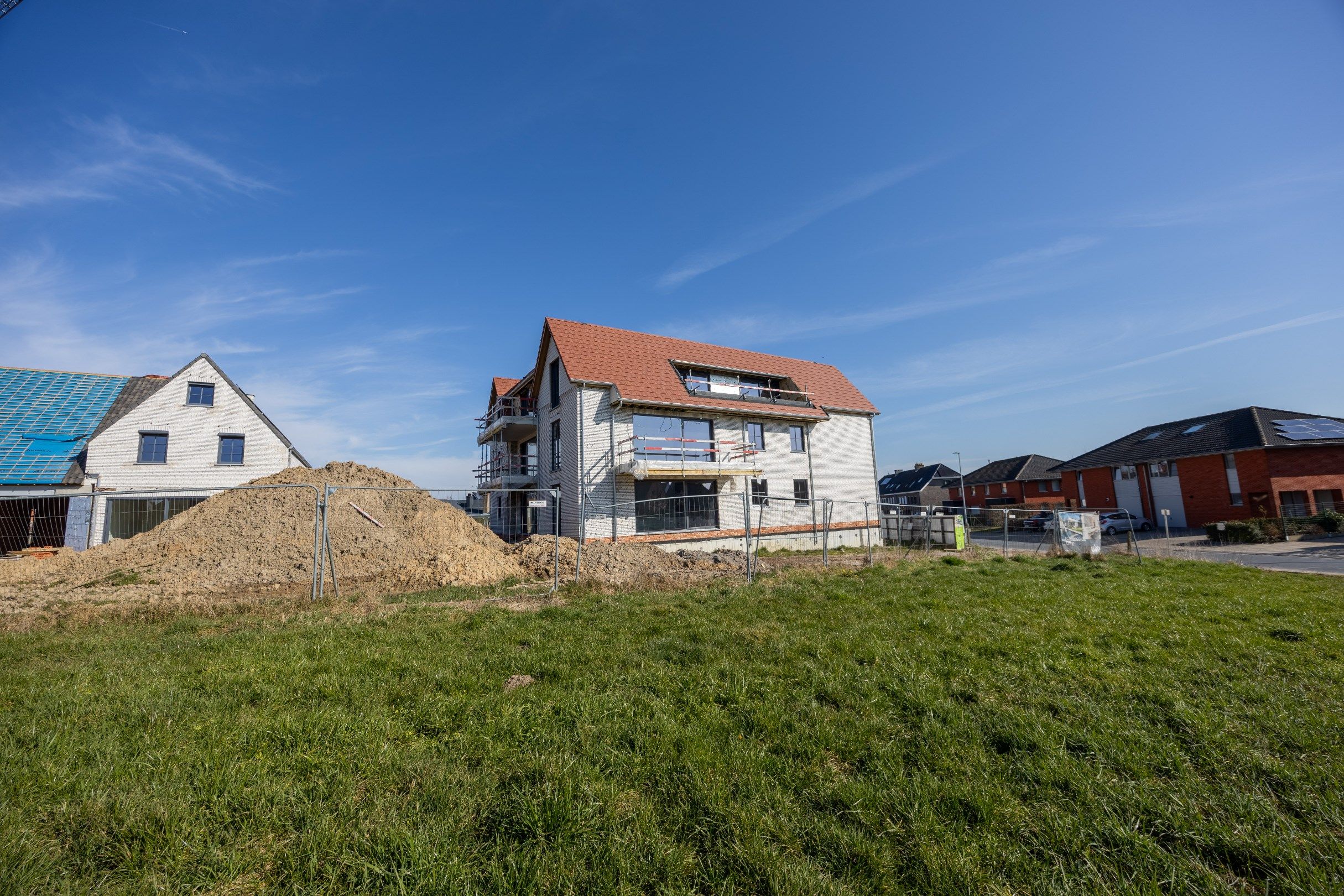 LUXUEUS NIEUWBOUWAPPARTEMENT MET ZONNIG TERRAS foto 4
