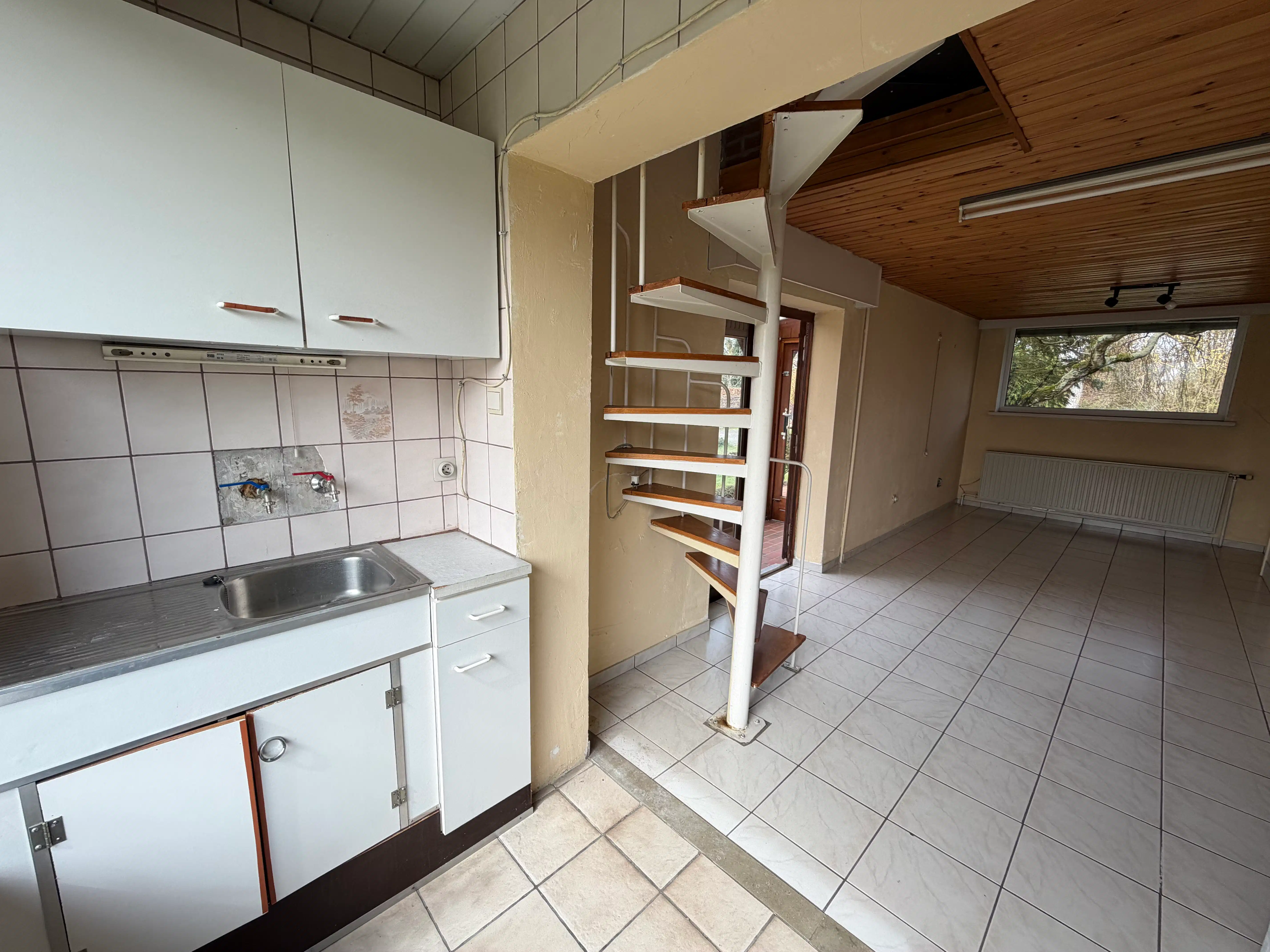 Genk, Craenevenne 16: Ruime, te renoveren woning met 5 slaapkamers op een perceel van 15 are in Boxbergheide foto 27