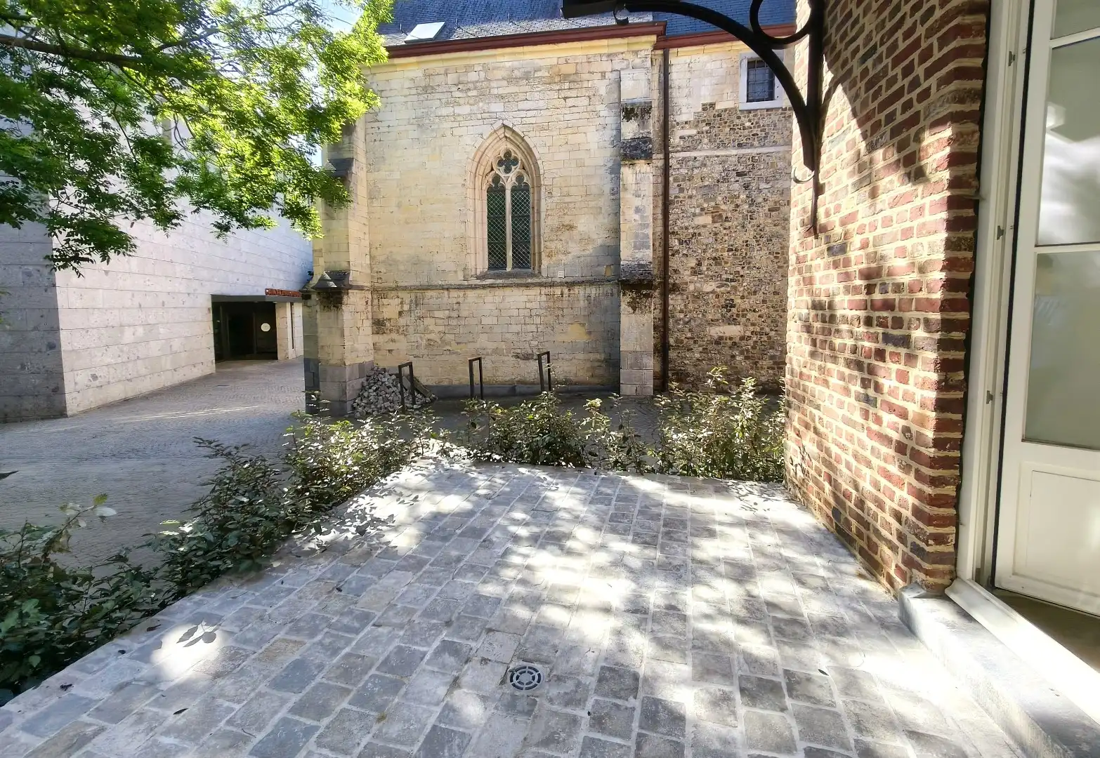 ENERGIEZUINIG APPARTEMENT - GELIJKVLOERS MET TERRAS foto 4