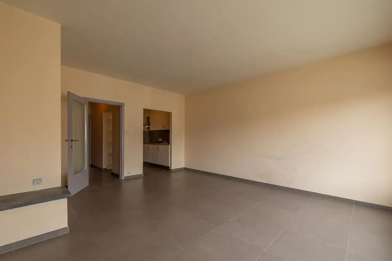 Centraal gelegen, hedendaags, 1 slpk, terras foto 9