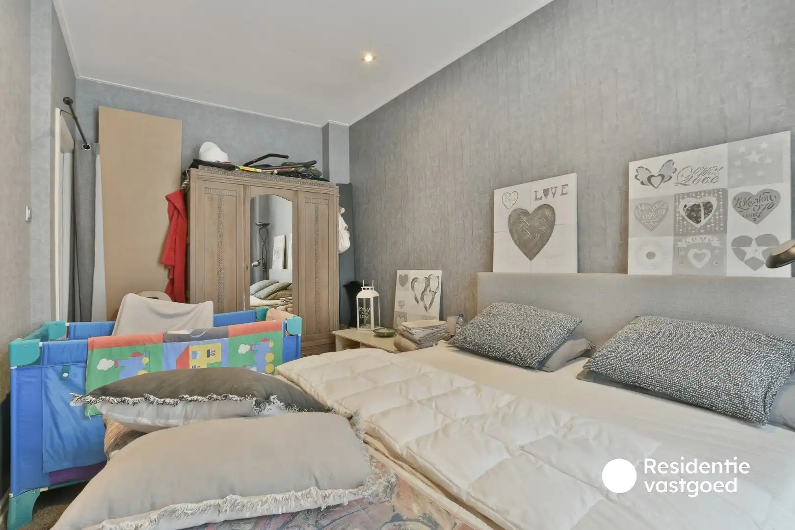 Ruim Drieslaapkamerappartement met Groot Terras in het Centrum van Blankenberge foto 11
