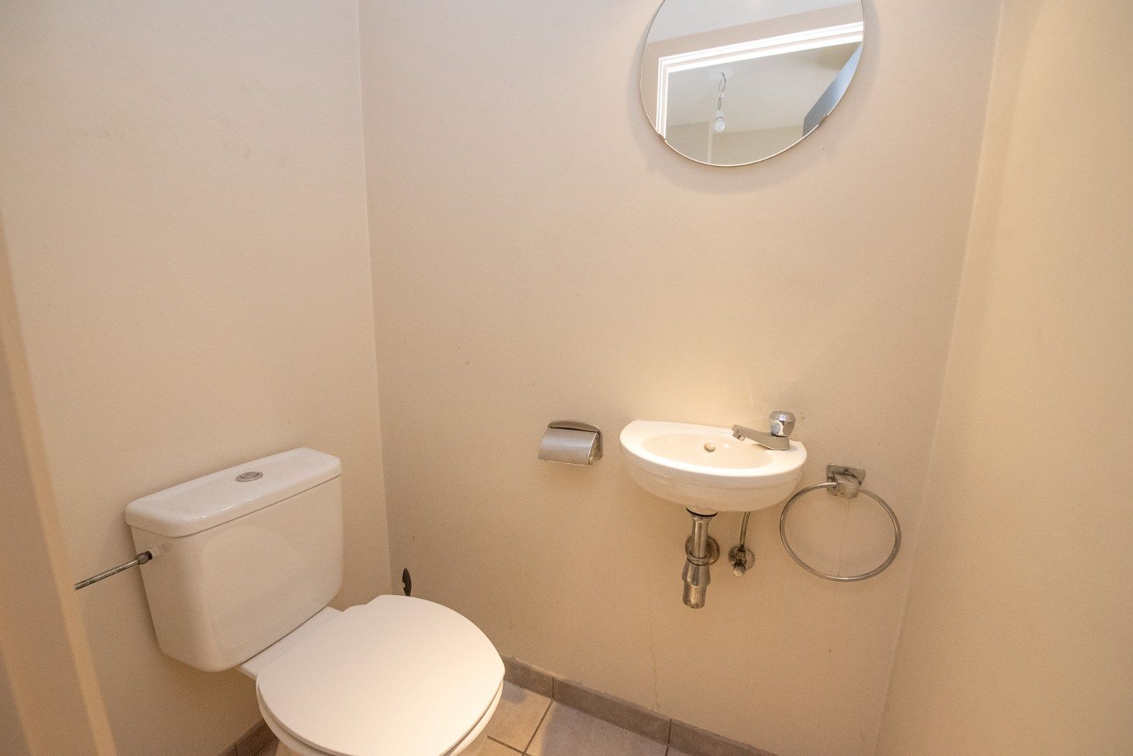 Ruim lichtrijk appartement met 2 slaapkamers en garage te Olsene. foto 17