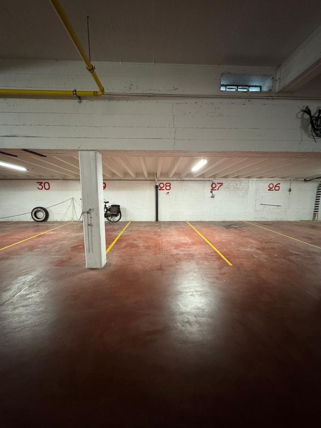 Parking te huur - inrit via Lentelaan foto 2