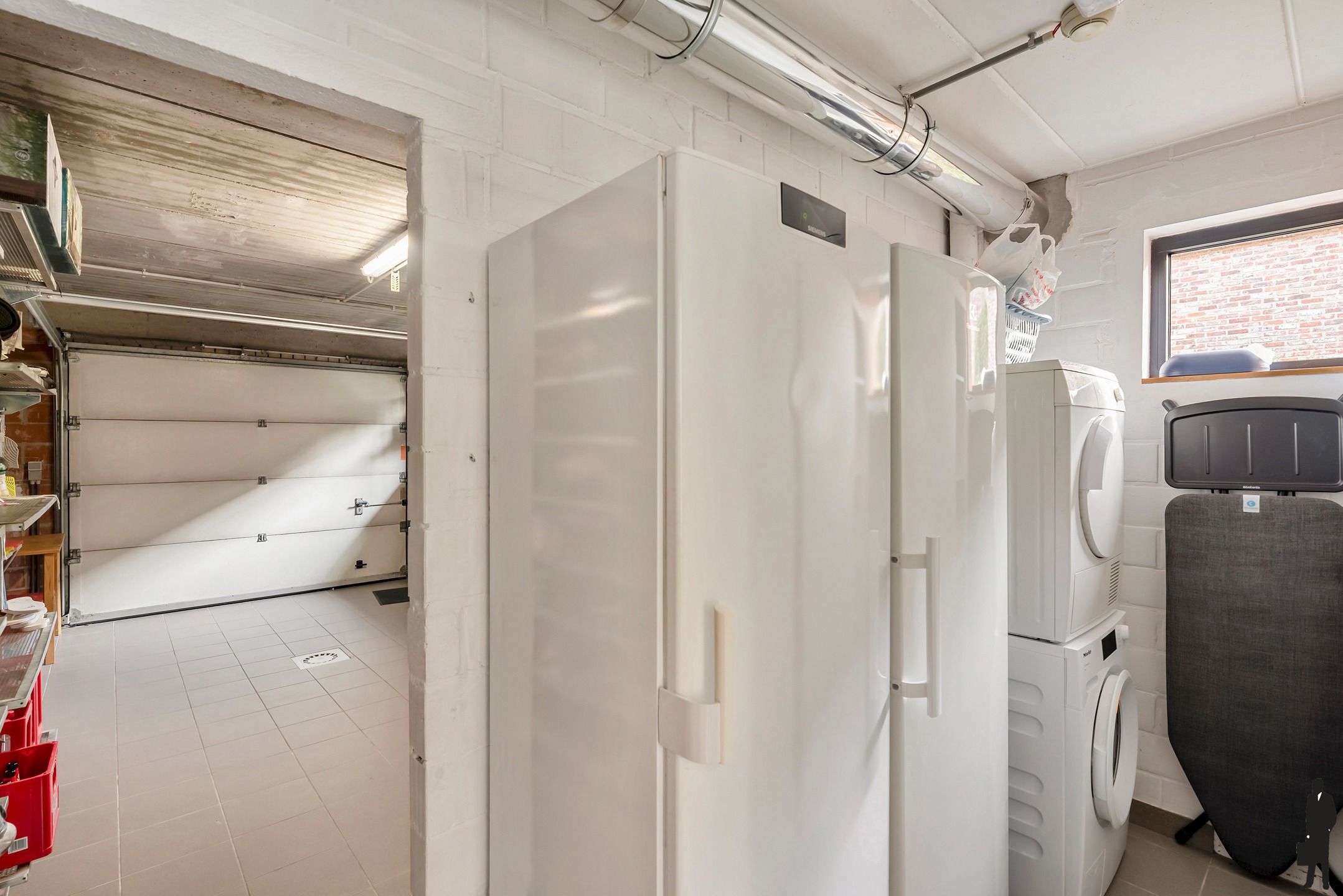 Rustig gelegen en energiezuinige woning met 4 slks op 1.280 m² foto 13