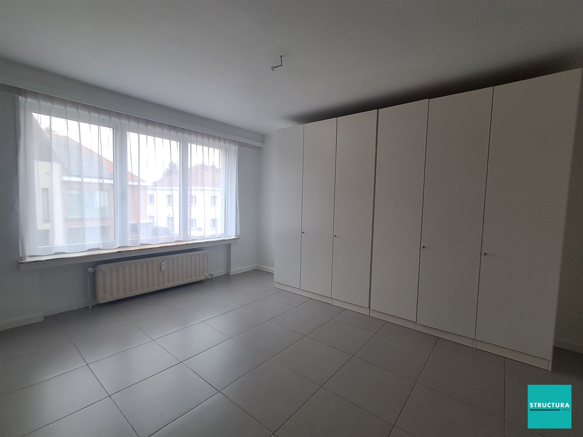 Instapklaar appartement met 2 kamers en zonneterras foto 9