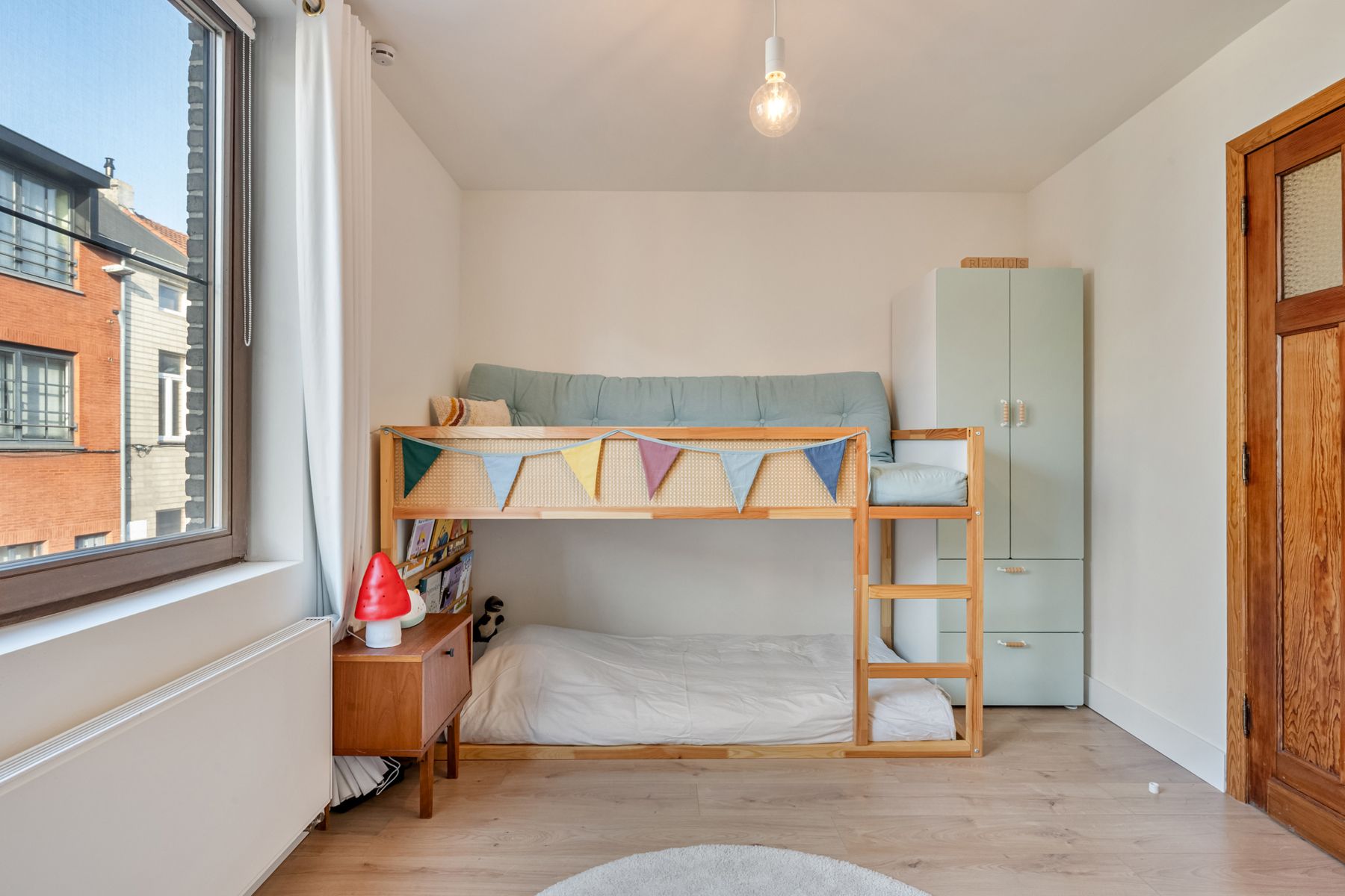 Instapklare en energiezuinige woning met tuin op toplocatie foto 11