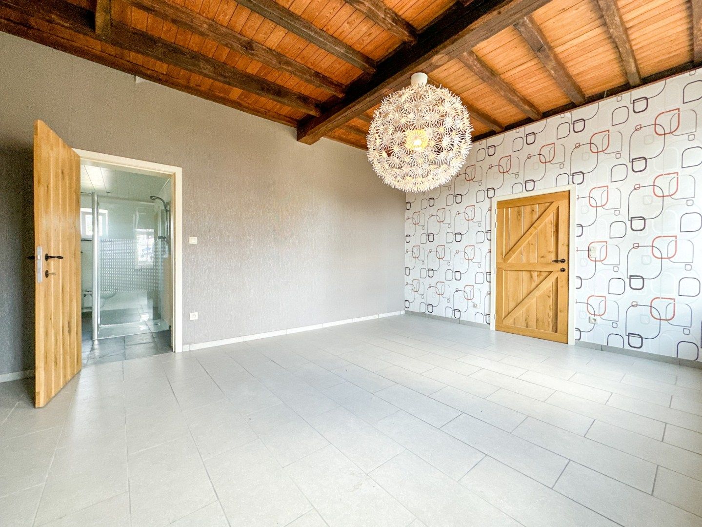 Woning met 3 slpk, tuintje en carport, Torhout foto 8