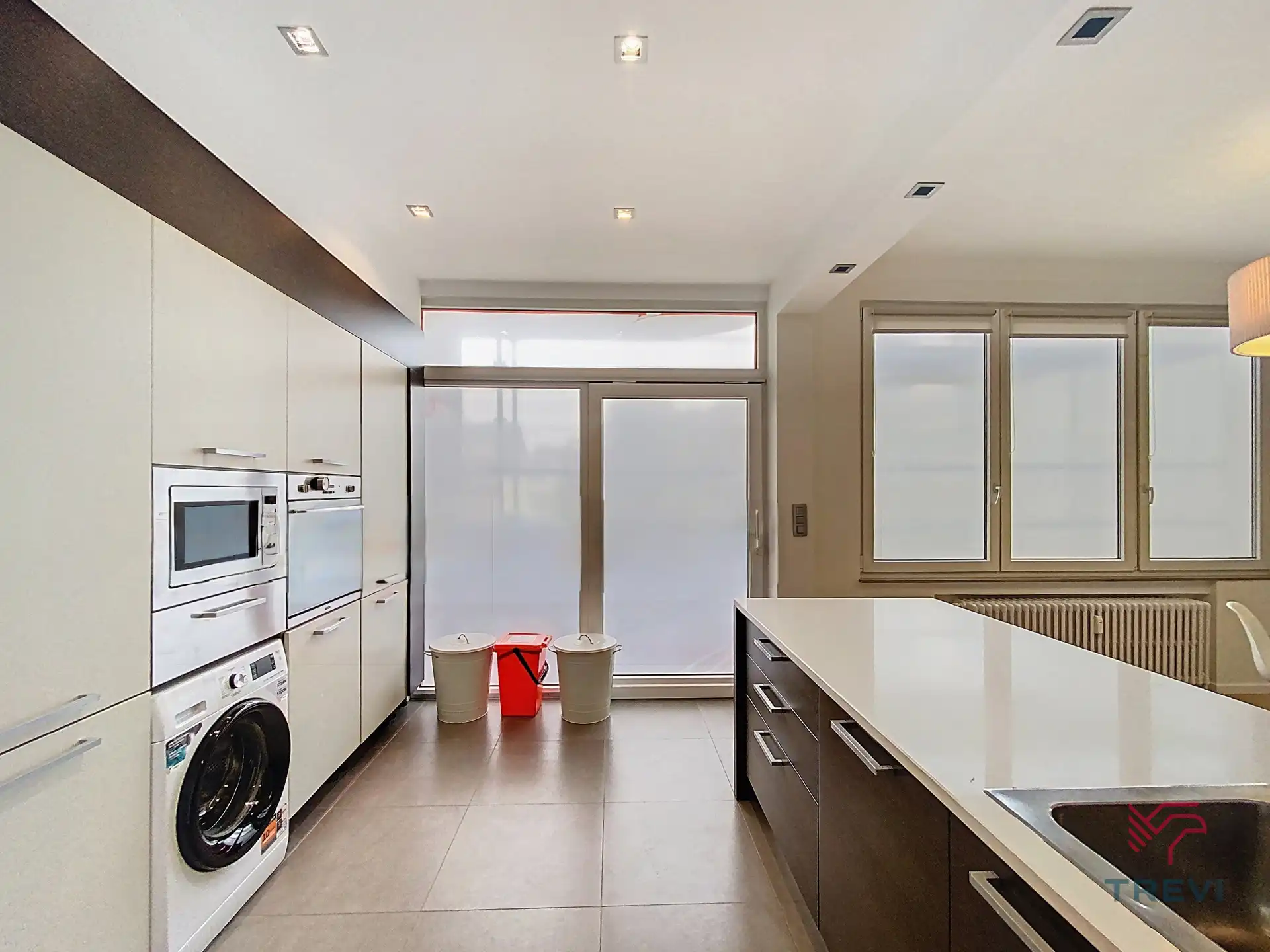 Prachtig gemeubileerd appartement met 2 slaapkamers! foto 11